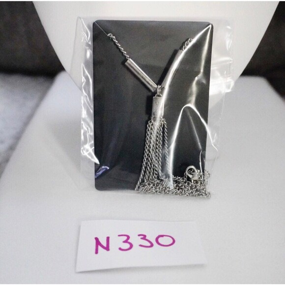 Tassel Y Dangle Pendant Necklace Silver Tone - Picture 5 of 6